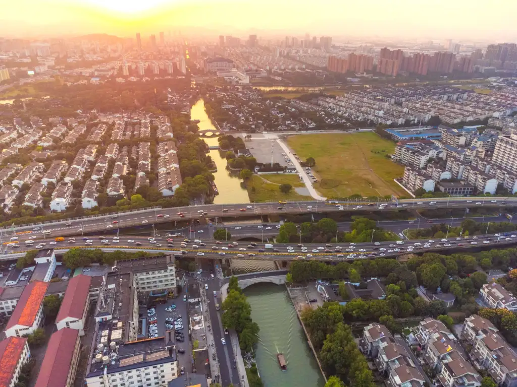 水煤浆与粉煤气化技术对比：空分、除尘及余热回收系统配置差异